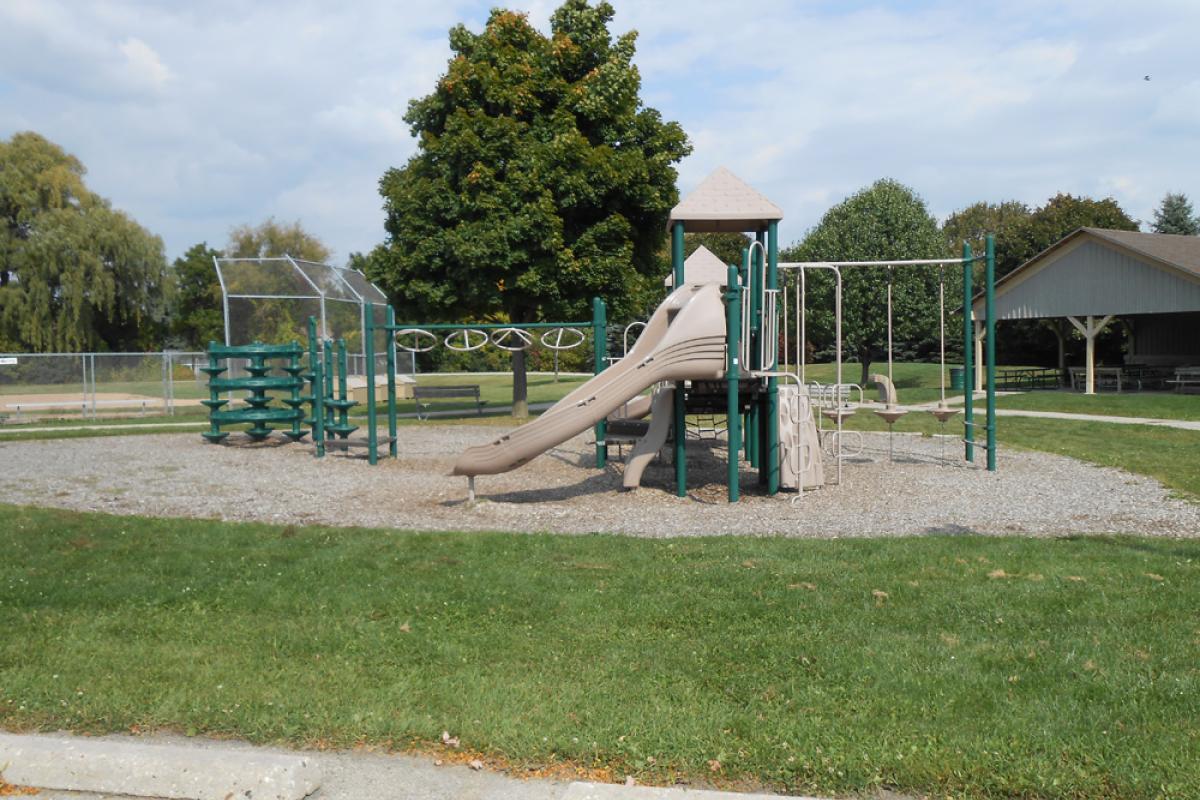 Cedar Pointe Park Playground