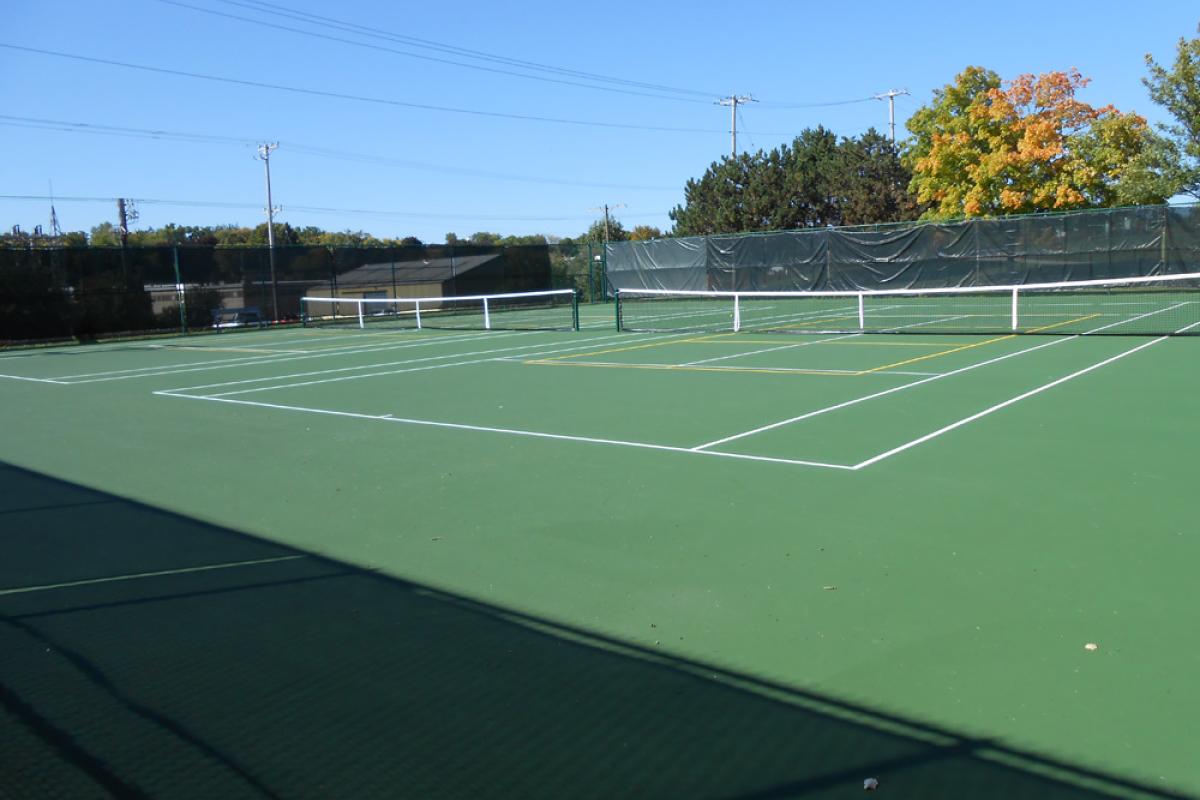 Zeunert Park Areas Available for Rental: Tennis Courts